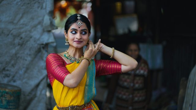 Learn bharatanatyam